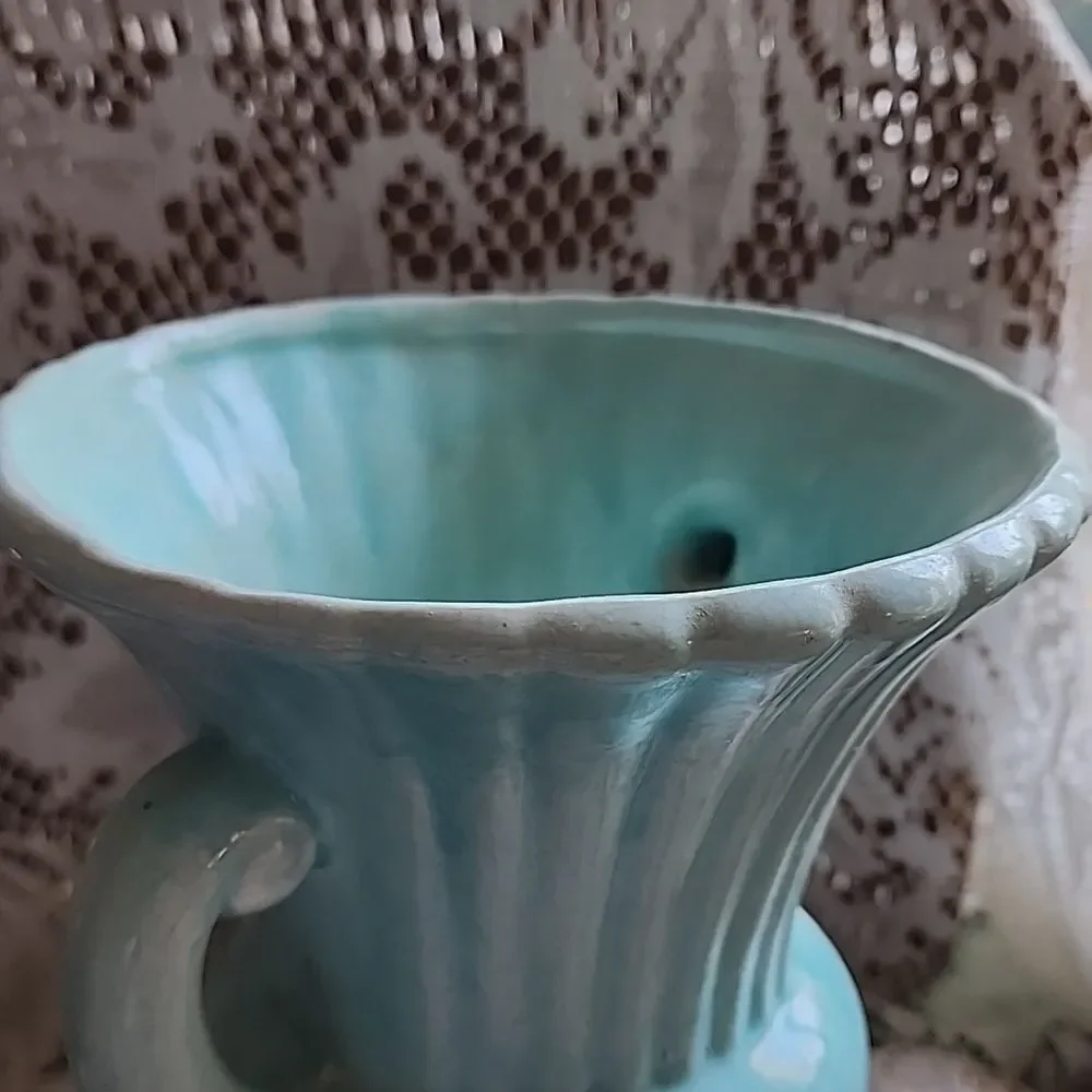 Vintage Ceramic Robin Egg Blue Urn/Vase - Picture 6 of 13